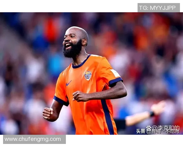 大号码球星在绿茵场上的辉煌历程与传奇时刻解析 大号码球星在绿茵场上的辉煌历程与传奇时刻解析