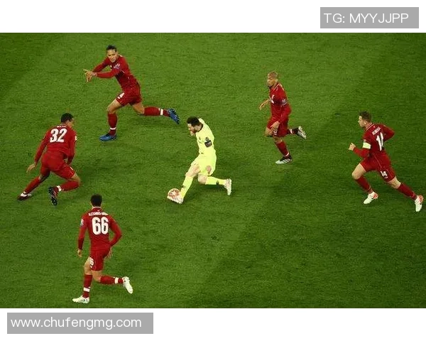 球星炫技瞬间展示令人惊叹的华丽过人足球艺术